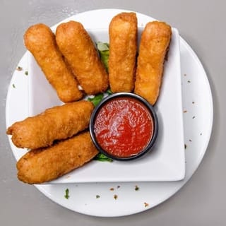 MOZZARELLA STICKS STRAY