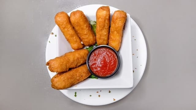 MOZZARELLA STICKS STRAY.